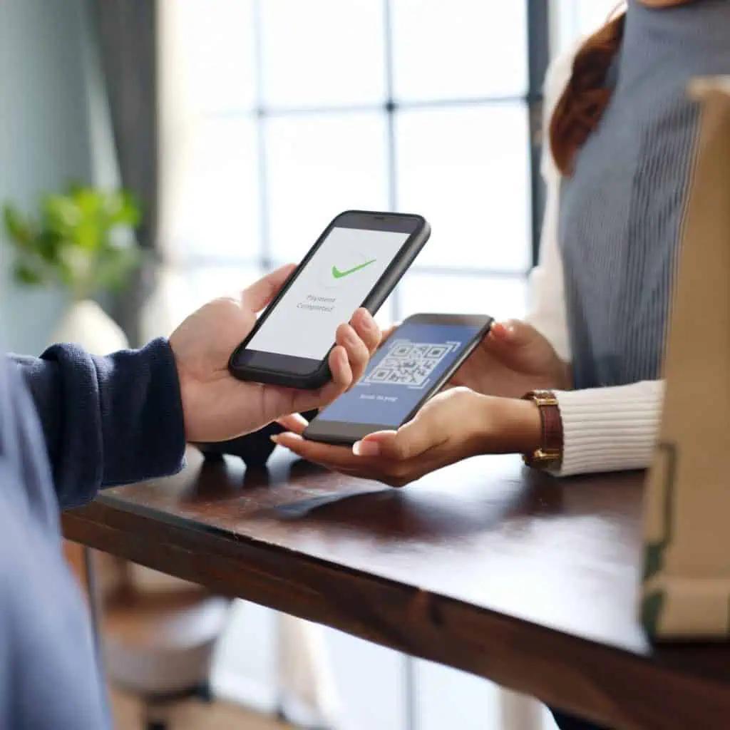 Phone scanning qr code to pay